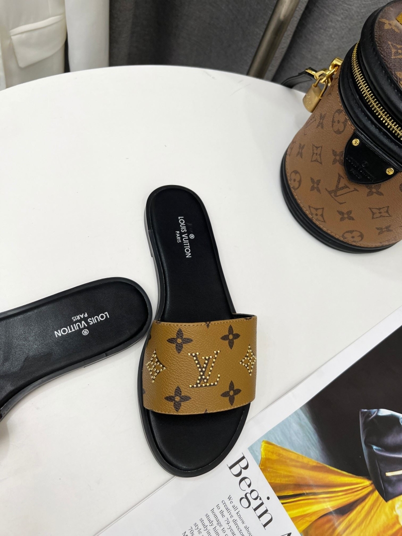 Louis Vuitton Slippers